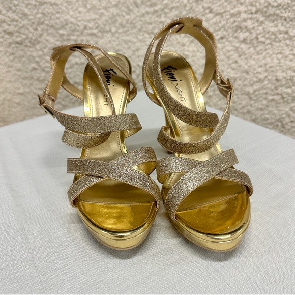 Women’s Fioni Night Open Toe Strappy Heels Gold Glitter Size 8 - Picture 3 of 13